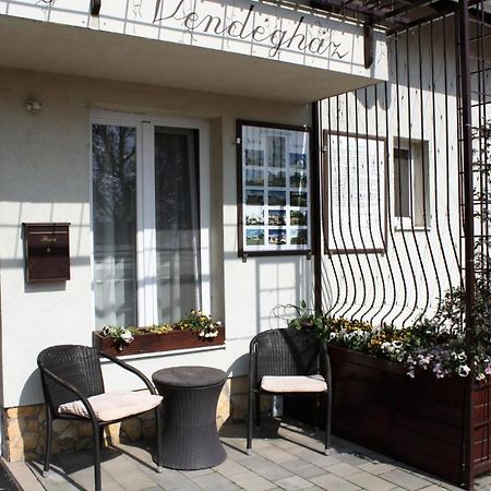 Rembrandt Vendeghaz Otel Kisbér Dış mekan fotoğraf
