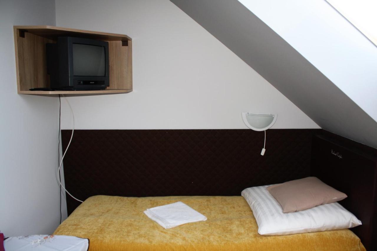 Rembrandt Vendeghaz Otel Kisbér Dış mekan fotoğraf