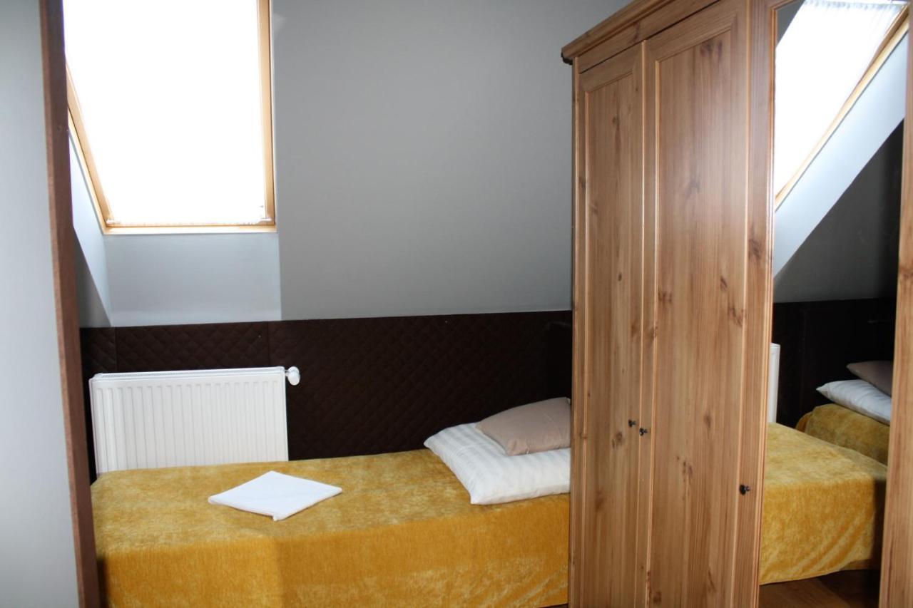 Rembrandt Vendeghaz Otel Kisbér Dış mekan fotoğraf