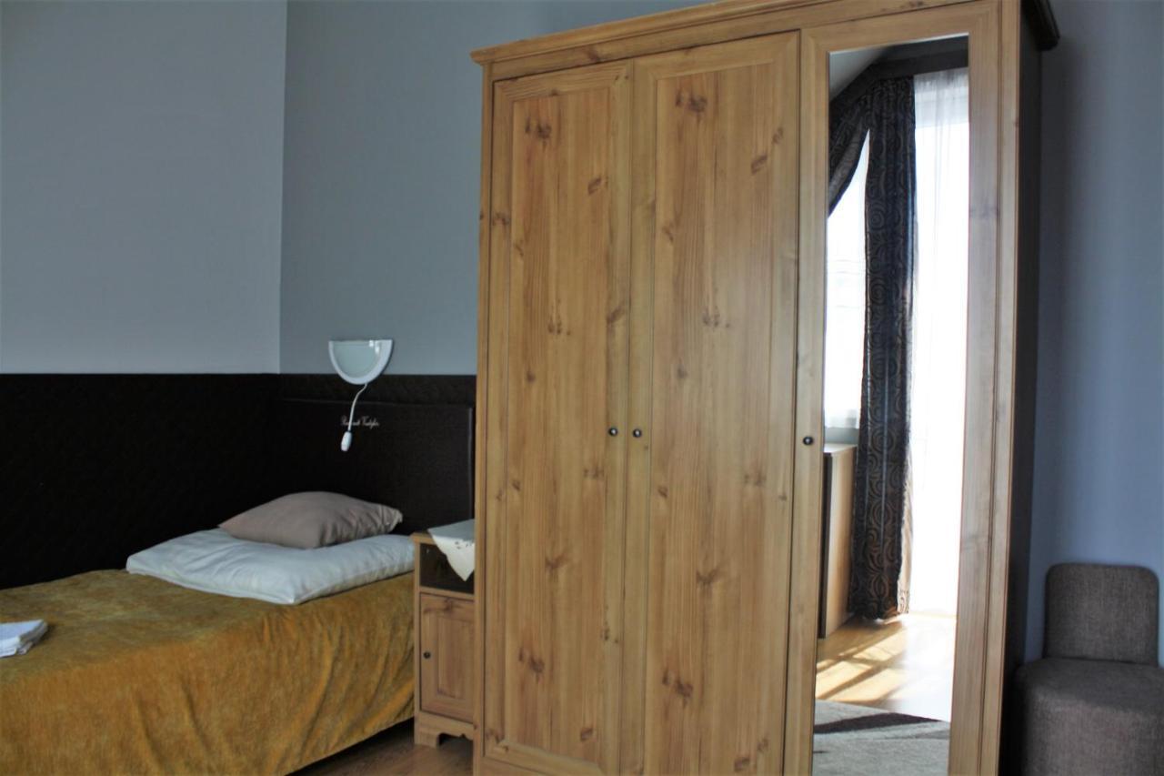 Rembrandt Vendeghaz Otel Kisbér Dış mekan fotoğraf