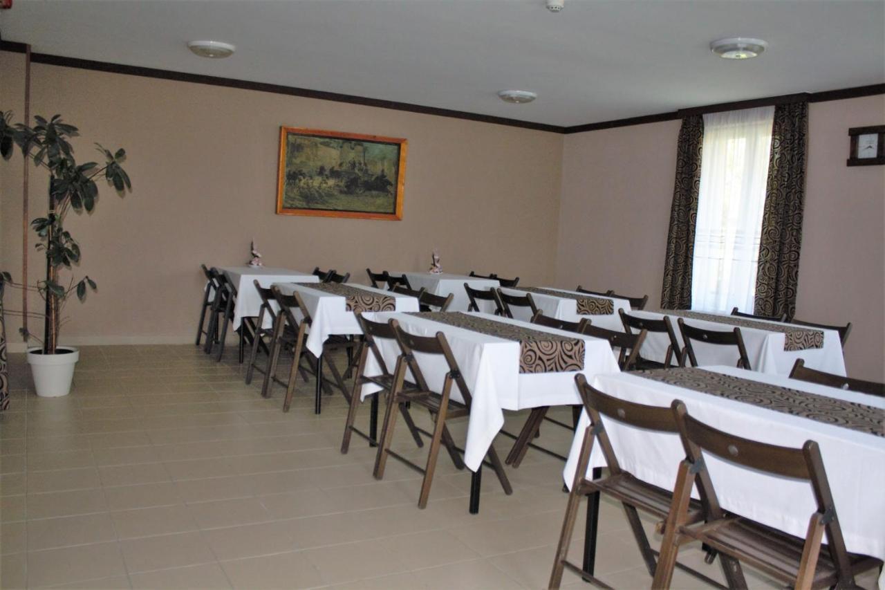 Rembrandt Vendeghaz Otel Kisbér Dış mekan fotoğraf
