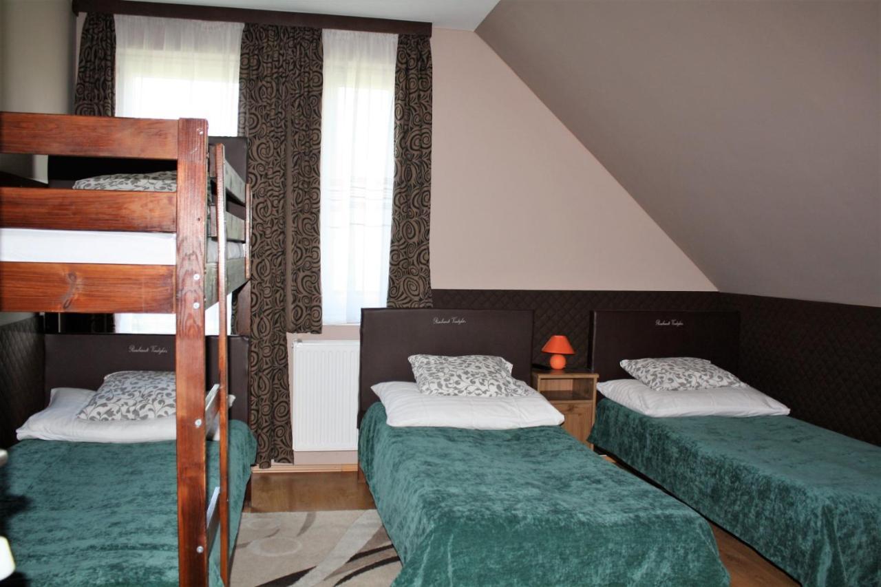 Rembrandt Vendeghaz Otel Kisbér Dış mekan fotoğraf